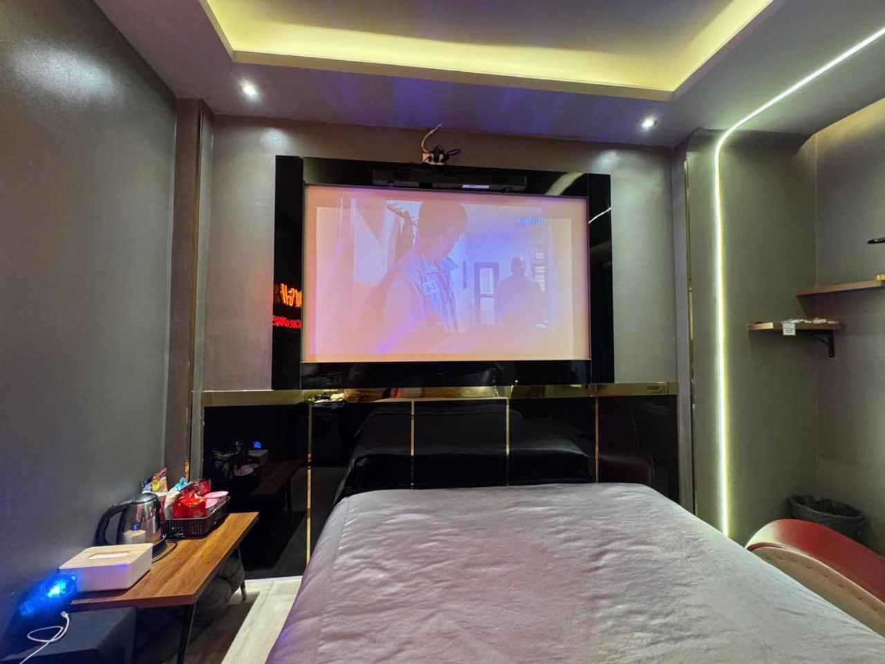 M&H Cinema Hotel Bandar Ho Chi Minh Luaran gambar